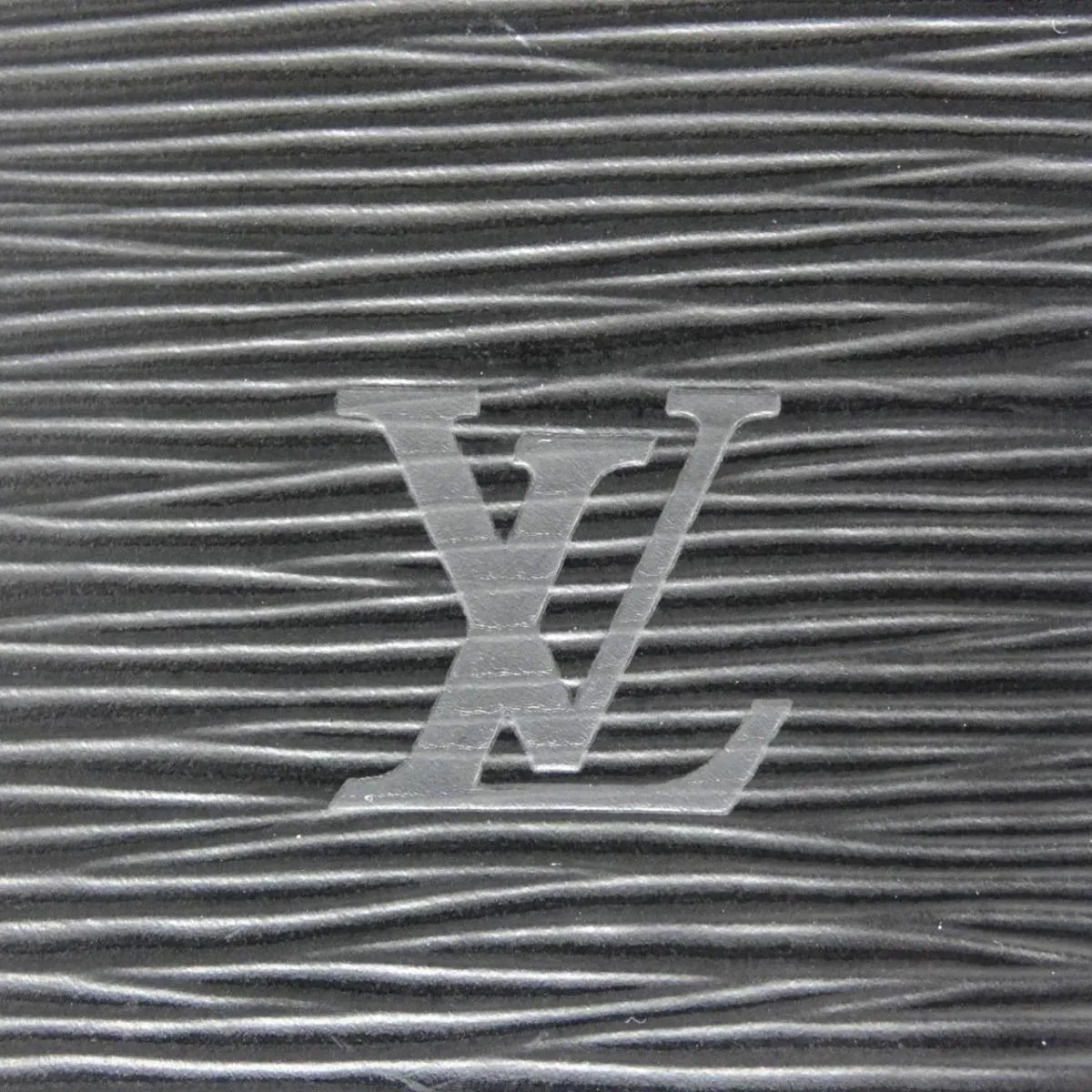 Louis Vuitton Epi On M52102 Bag