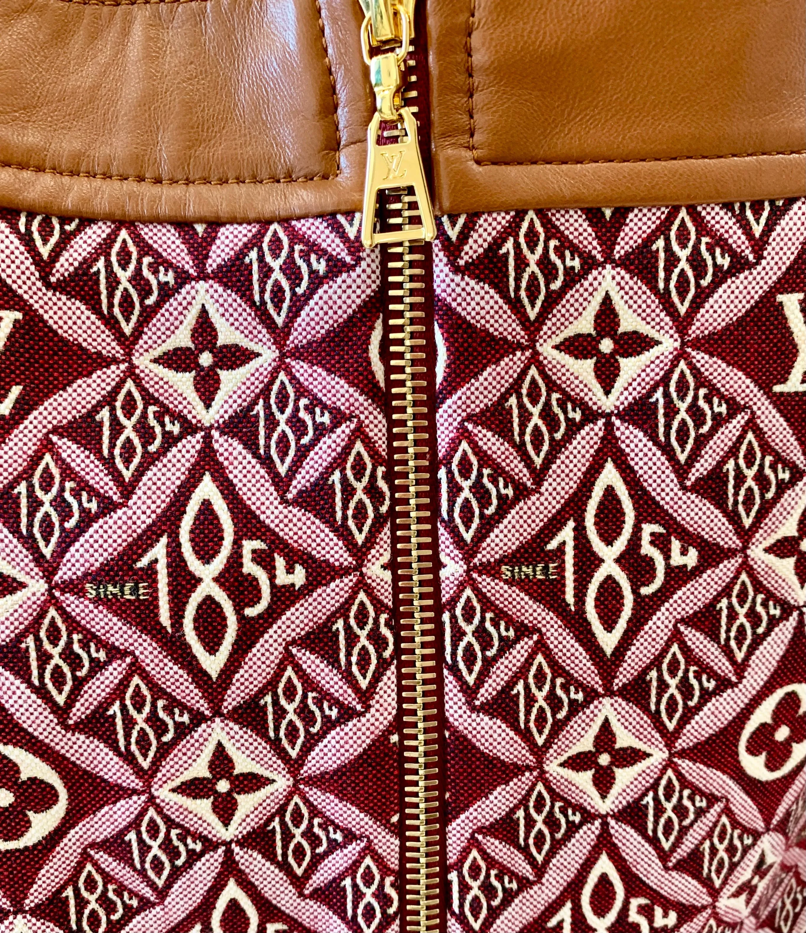 LOUIS VUITTON LEATHER BELTED ZIP SKIRT