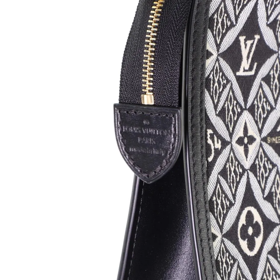LOUIS VUITTON LIMITED EDITION MONOGRAM TOILETRY POUCH