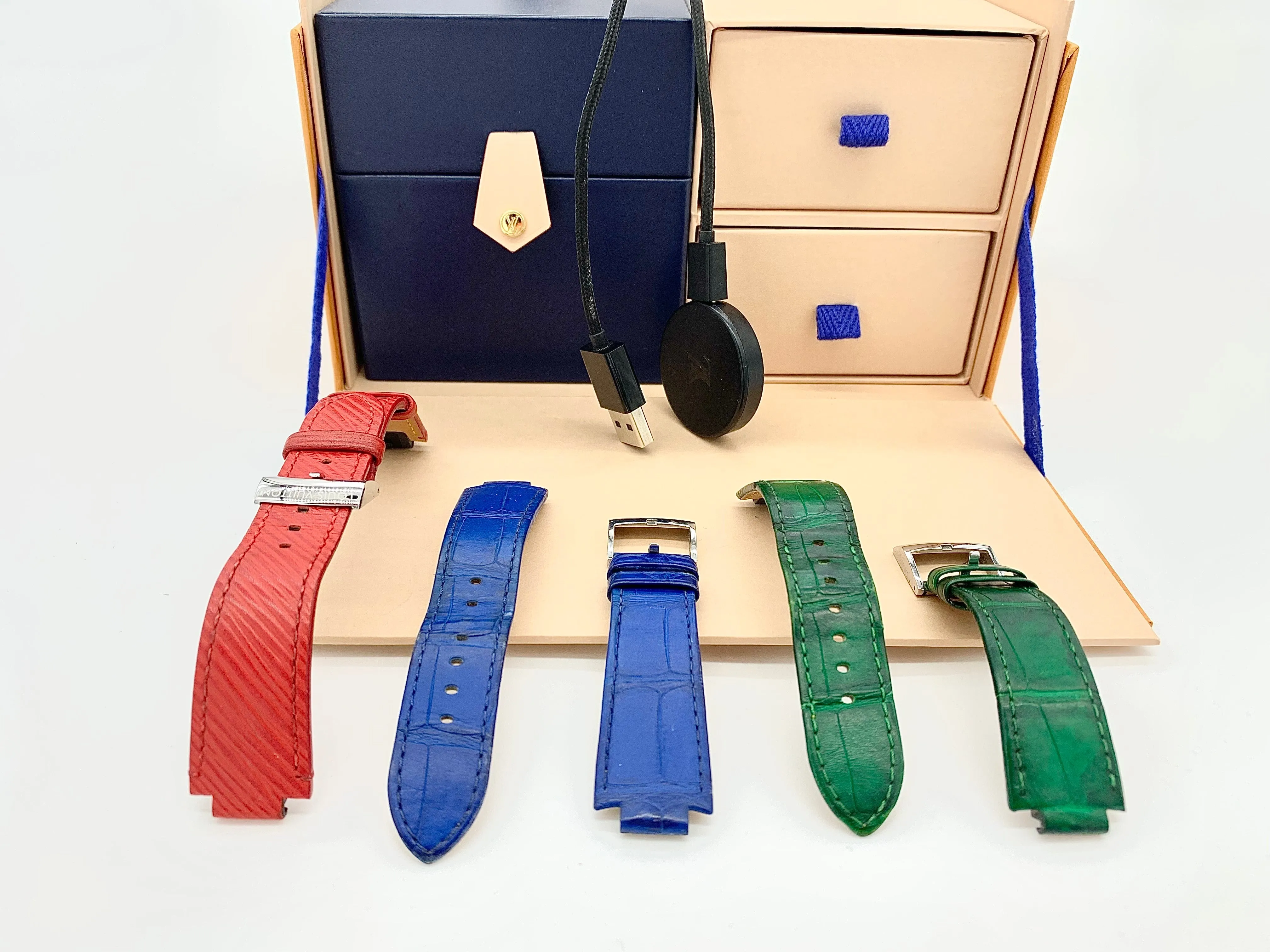 LOUIS VUITTON TAMBOUR HORIZON MONOGRAM SMART WATCH