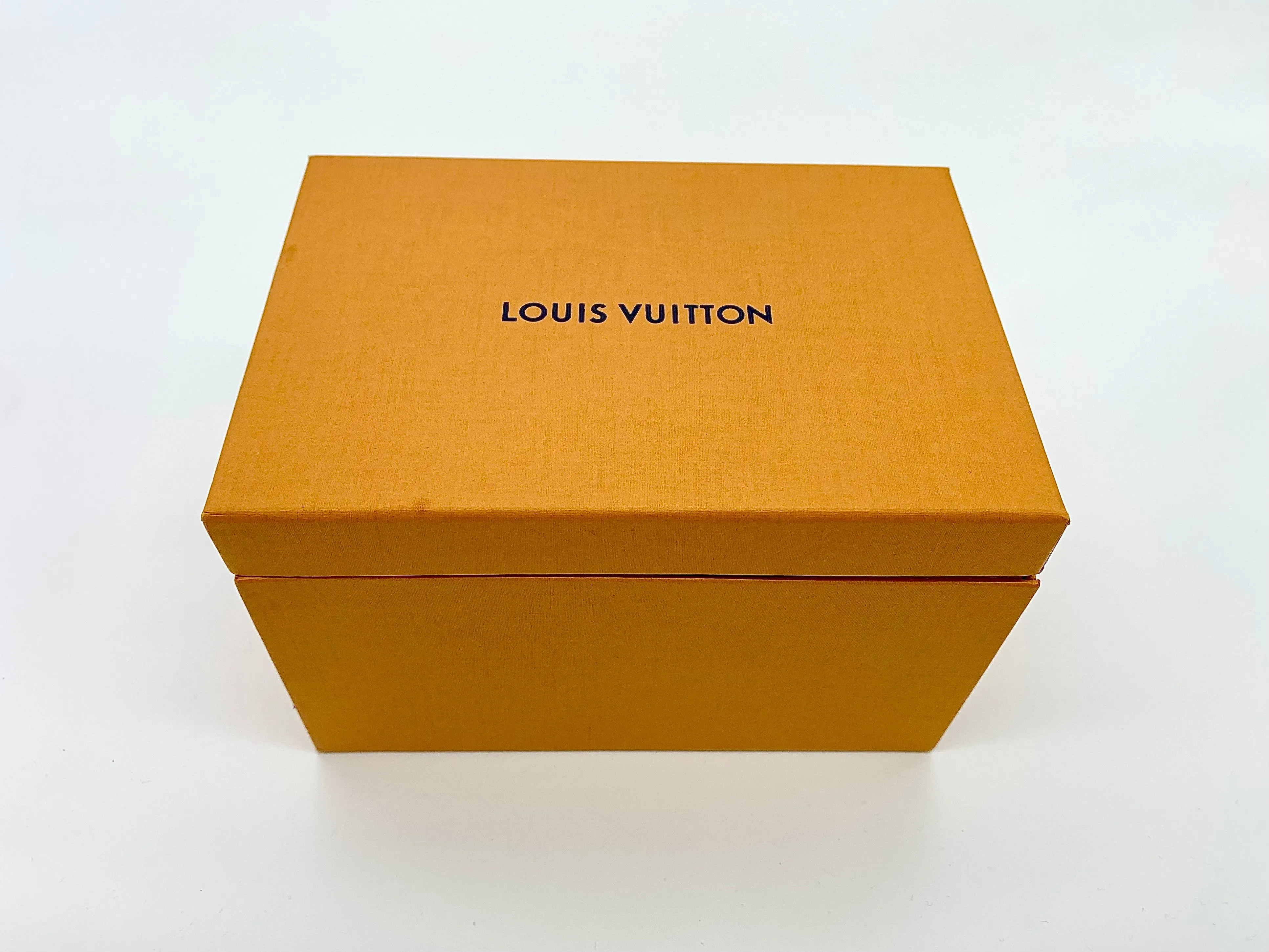 LOUIS VUITTON TAMBOUR HORIZON MONOGRAM SMART WATCH