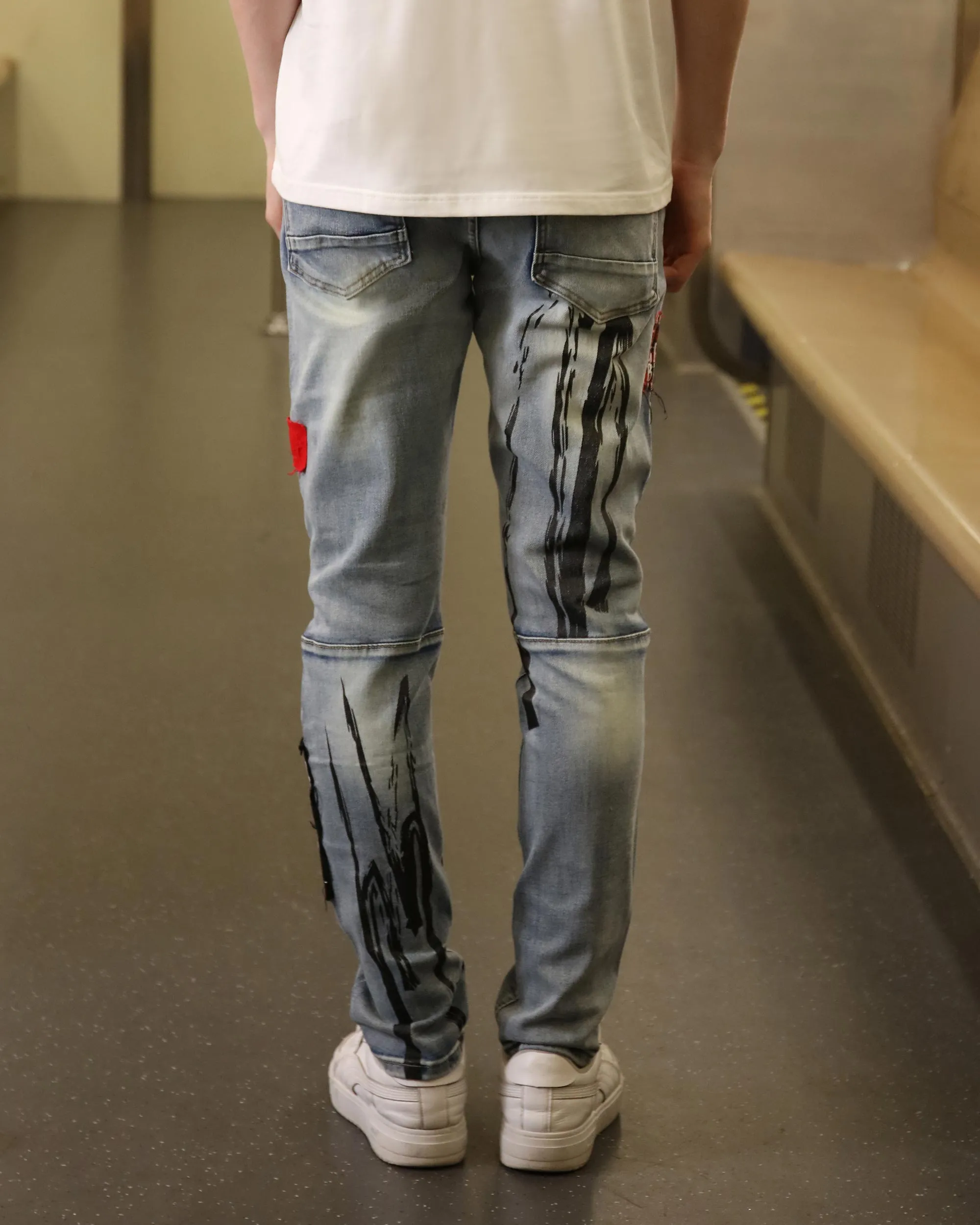 Medium Wash Blue Ripped Jeans with Gothic Flair-Mexico Local Delivery