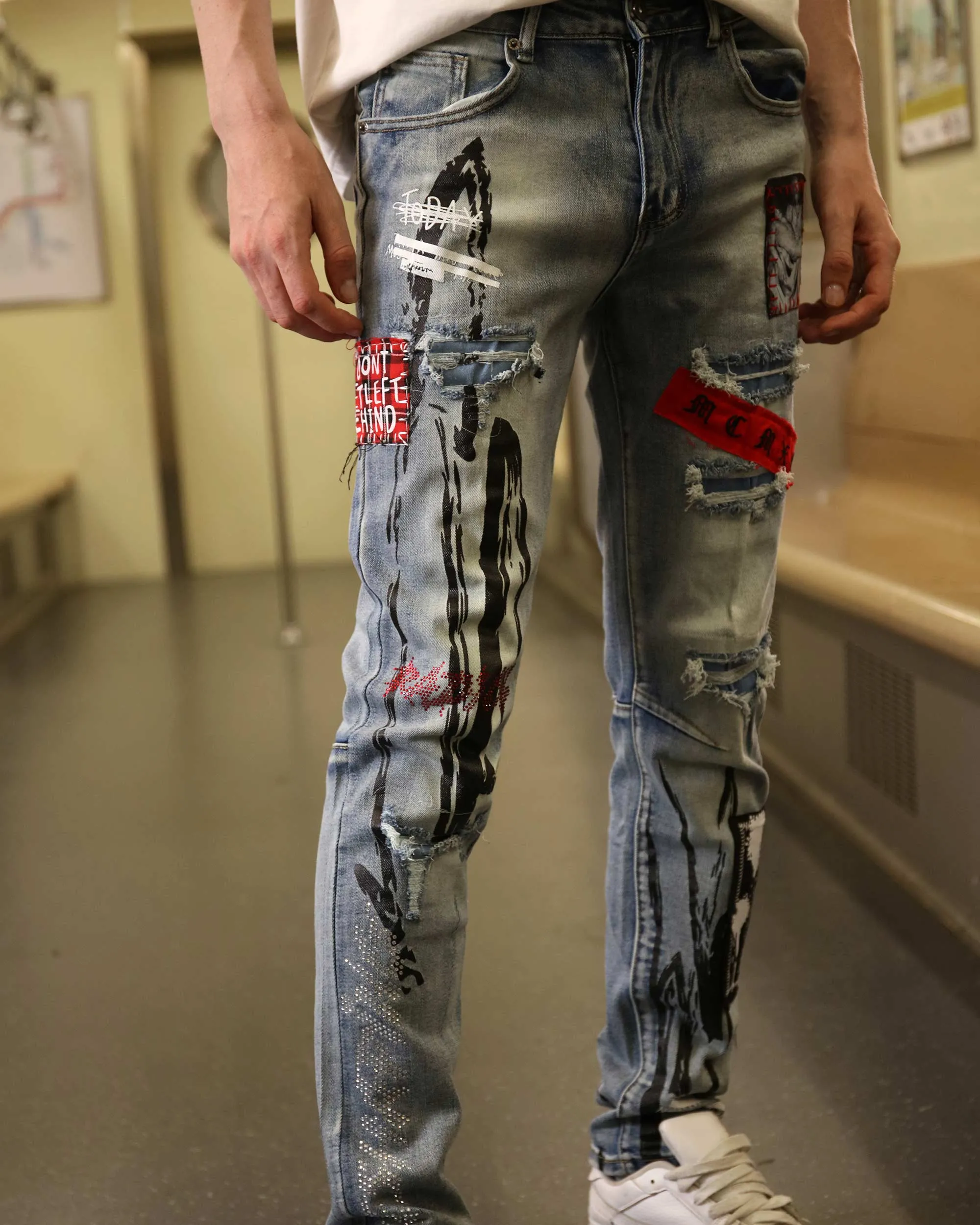 Medium Wash Blue Ripped Jeans with Gothic Flair-Mexico Local Delivery